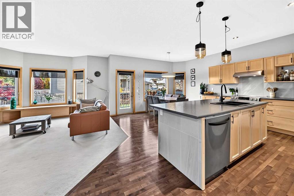 18 West Pointe Way, Cochrane — photo 5