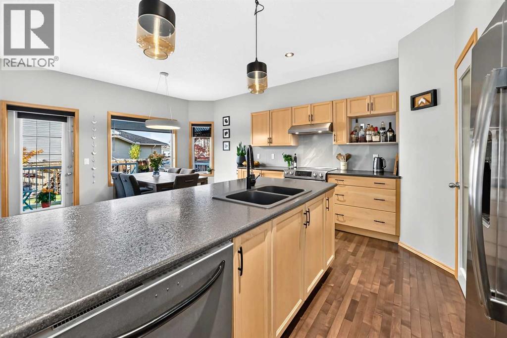 18 West Pointe Way, Cochrane — photo 9