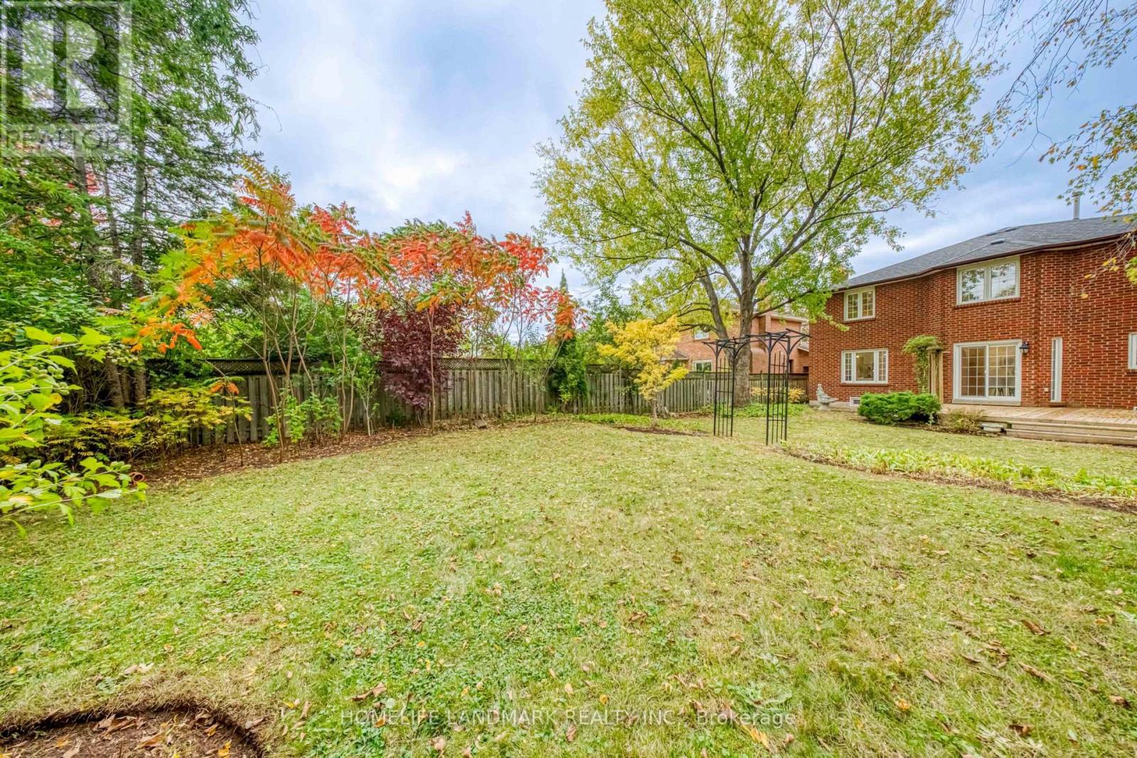 1323 Greenwood Crescent, Oakville, ON photo 41
