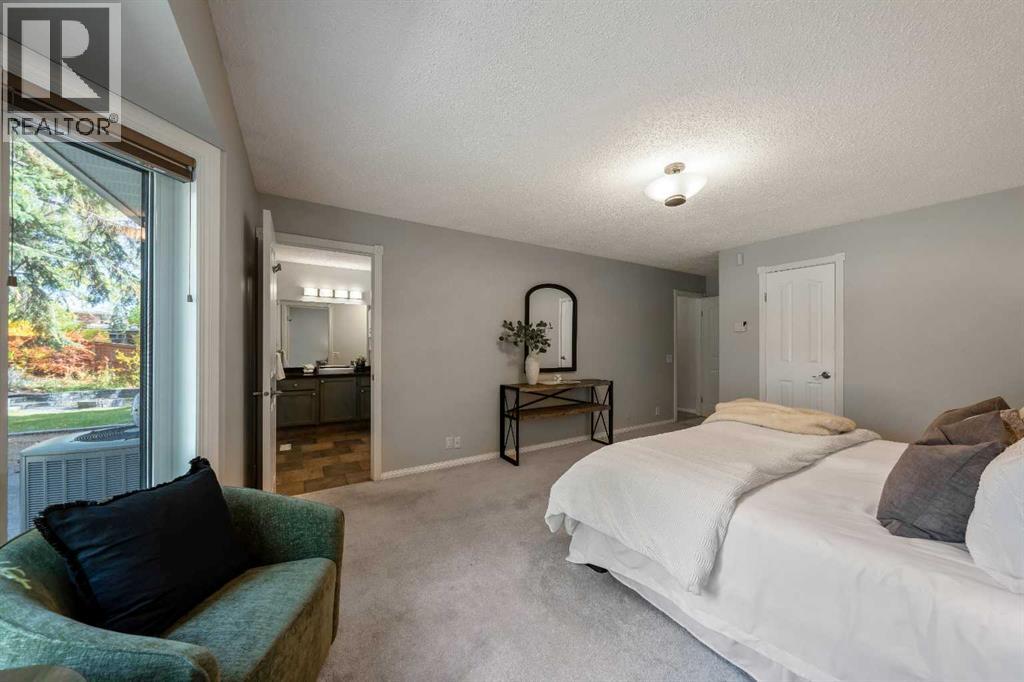 224 Varsity Crescent NW - 21