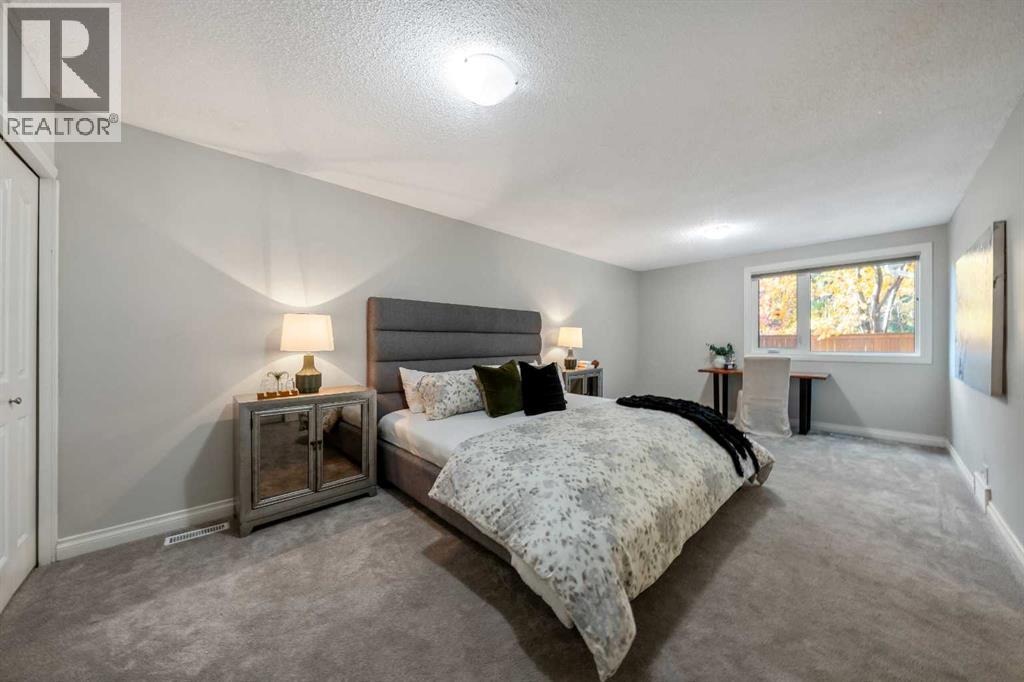224 Varsity Crescent NW - 25
