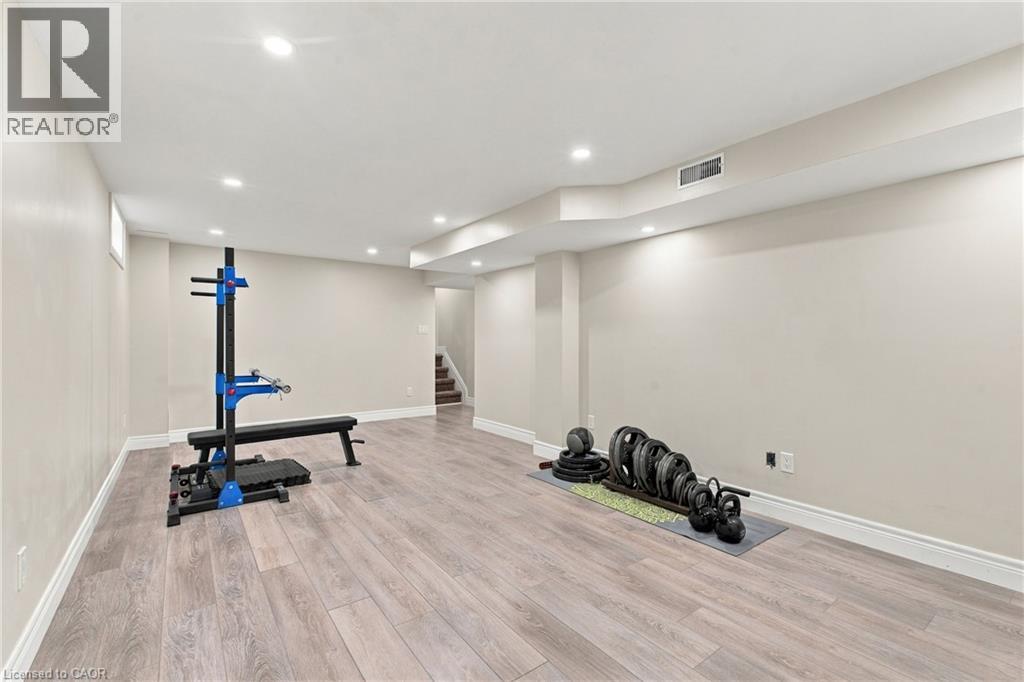 63 NORTHRIDGE Drive - 33