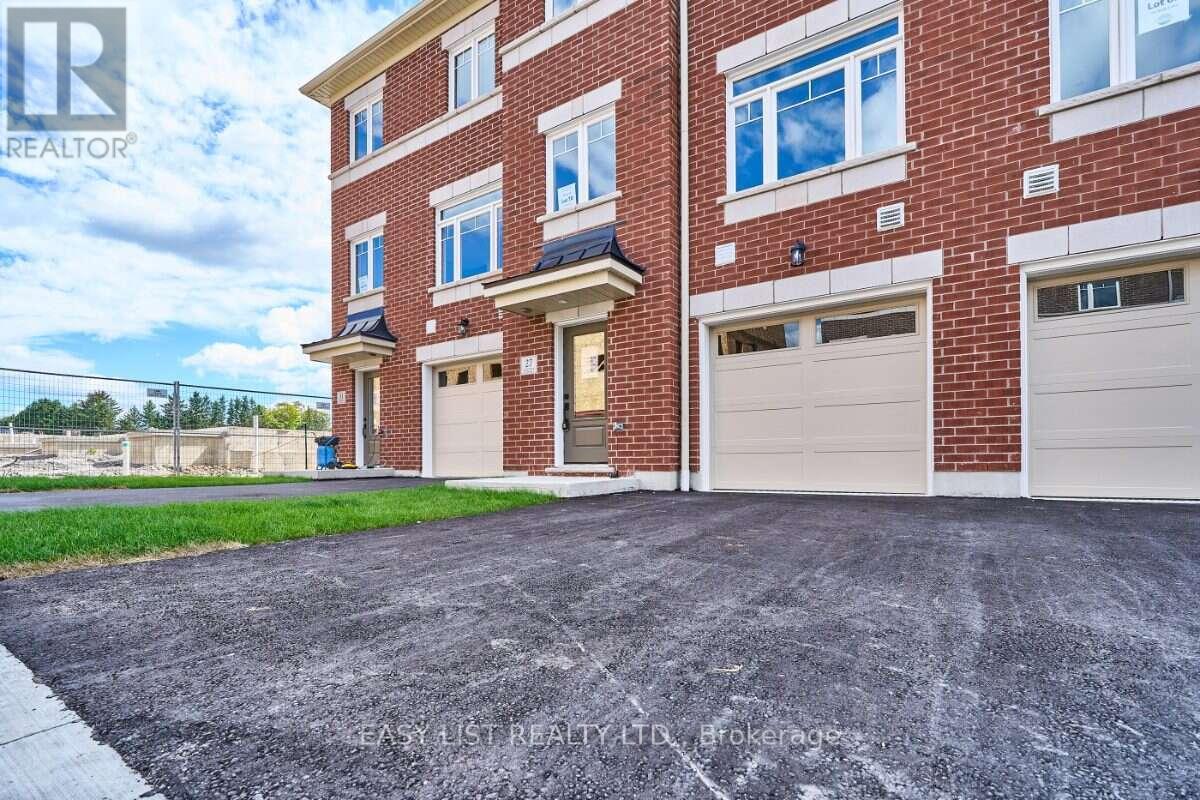 27 Nady Lane, Clarington, ON photo 5