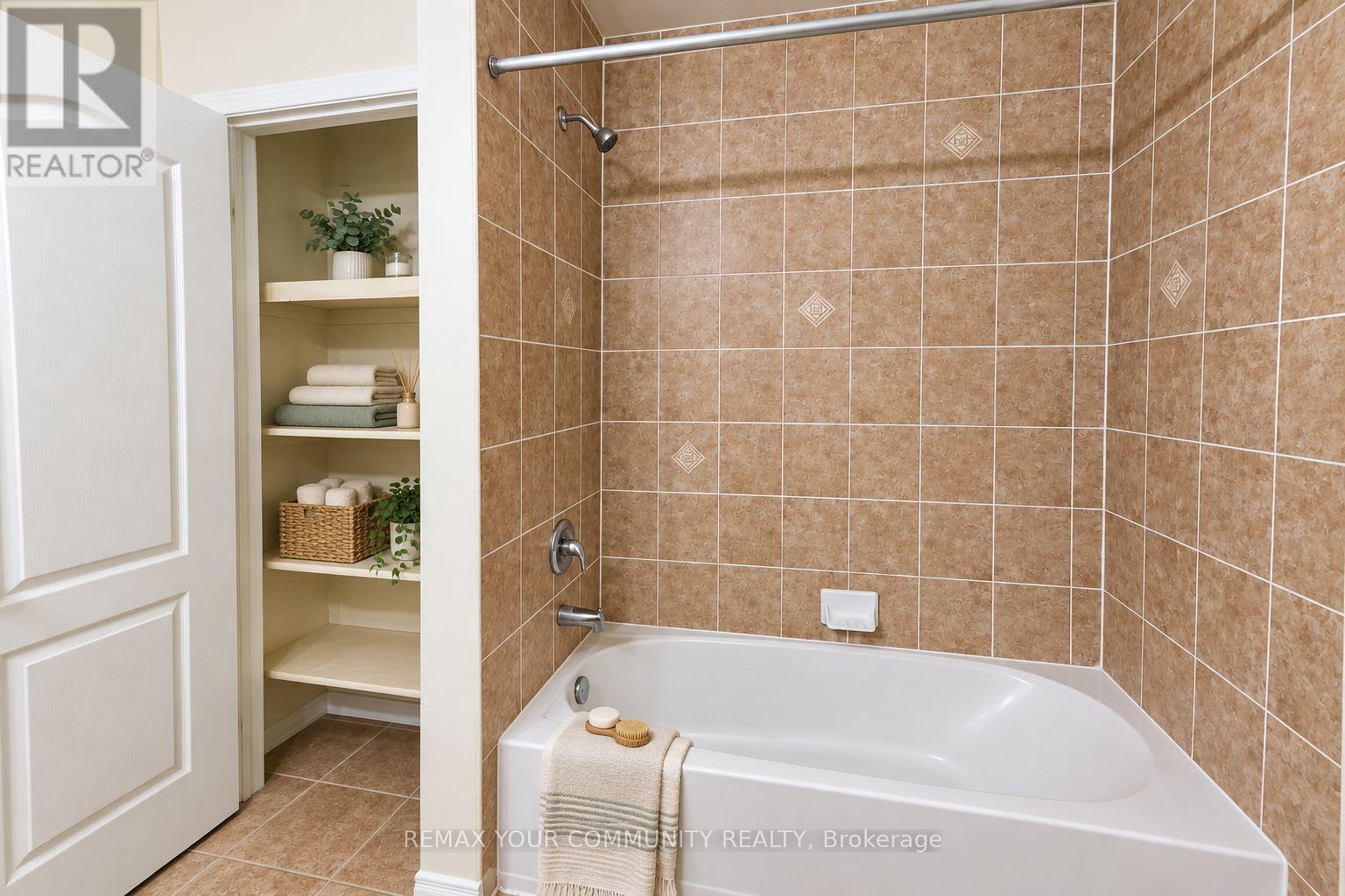 10 Armstrong Crescent — photo 14