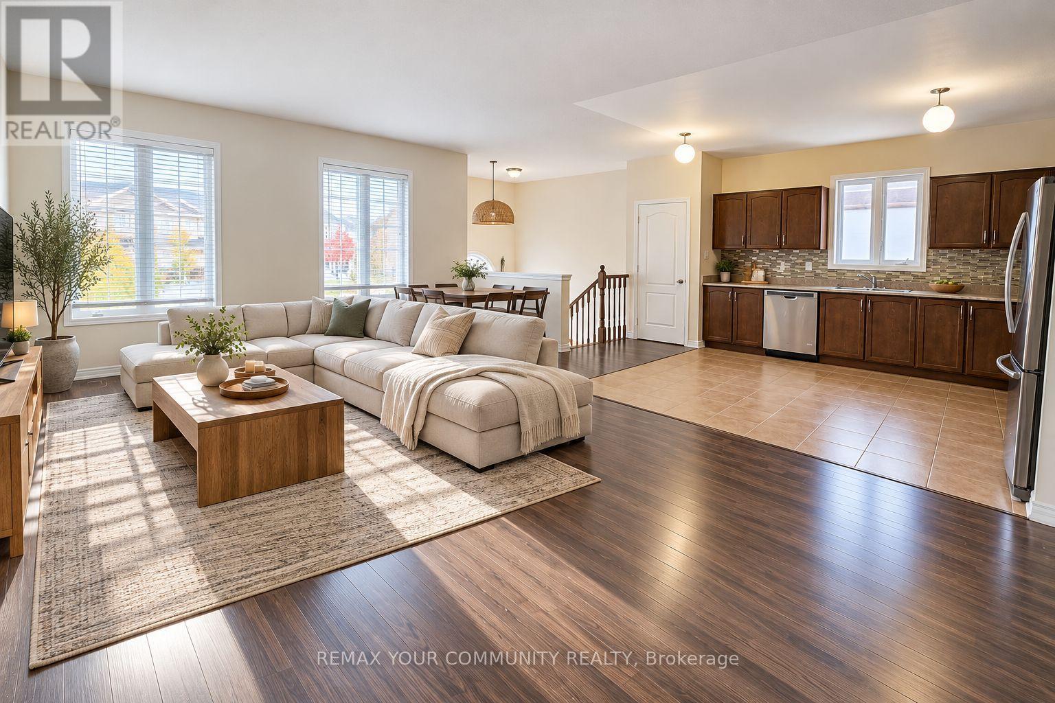 MAIN FL - 10 ARMSTRONG CRESCENT, Bradford West Gwillimbury (Bradford) — photo 4