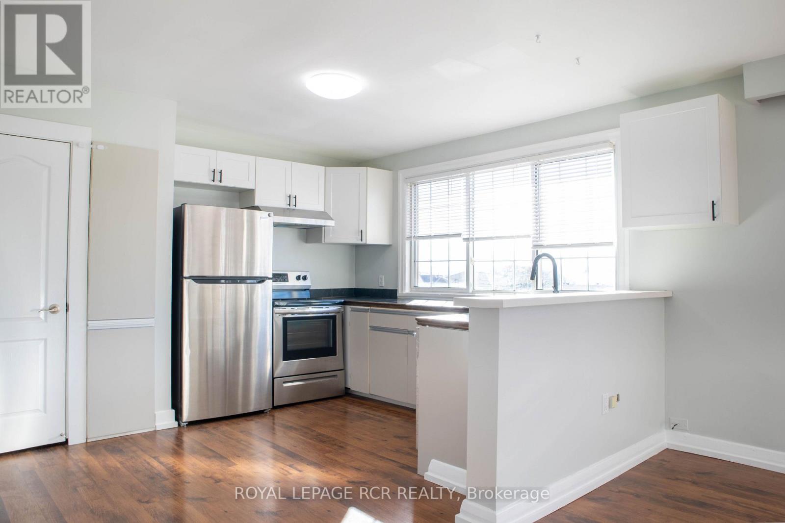 2 - 22 CENTRE STREET, Bradford West Gwillimbury (Bradford) — photo 7