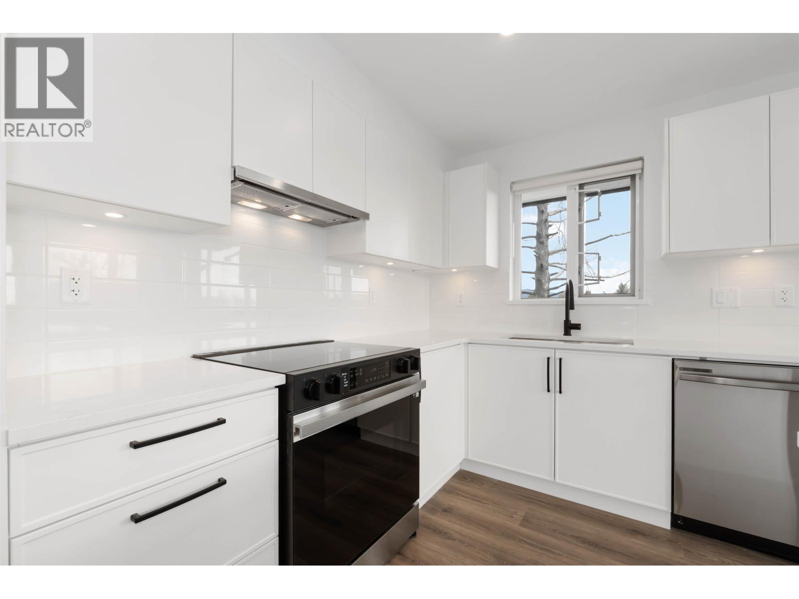 407 22575 BROWN AVENUE, Maple Ridge - Image 1