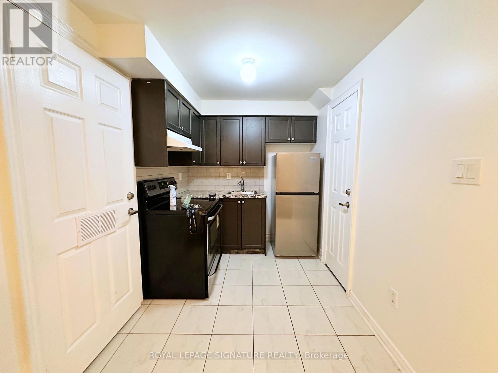 BSMT - 62 BEAVER AVENUE, Toronto (Dovercourt-Wallace Emerson-Junction) — photo 5