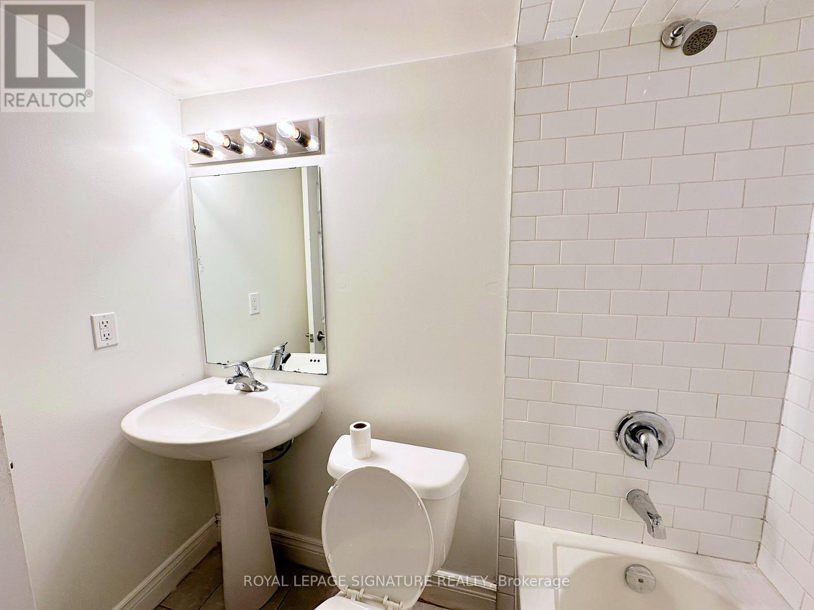 BSMT - 62 BEAVER AVENUE, Toronto (Dovercourt-Wallace Emerson-Junction) — photo 8