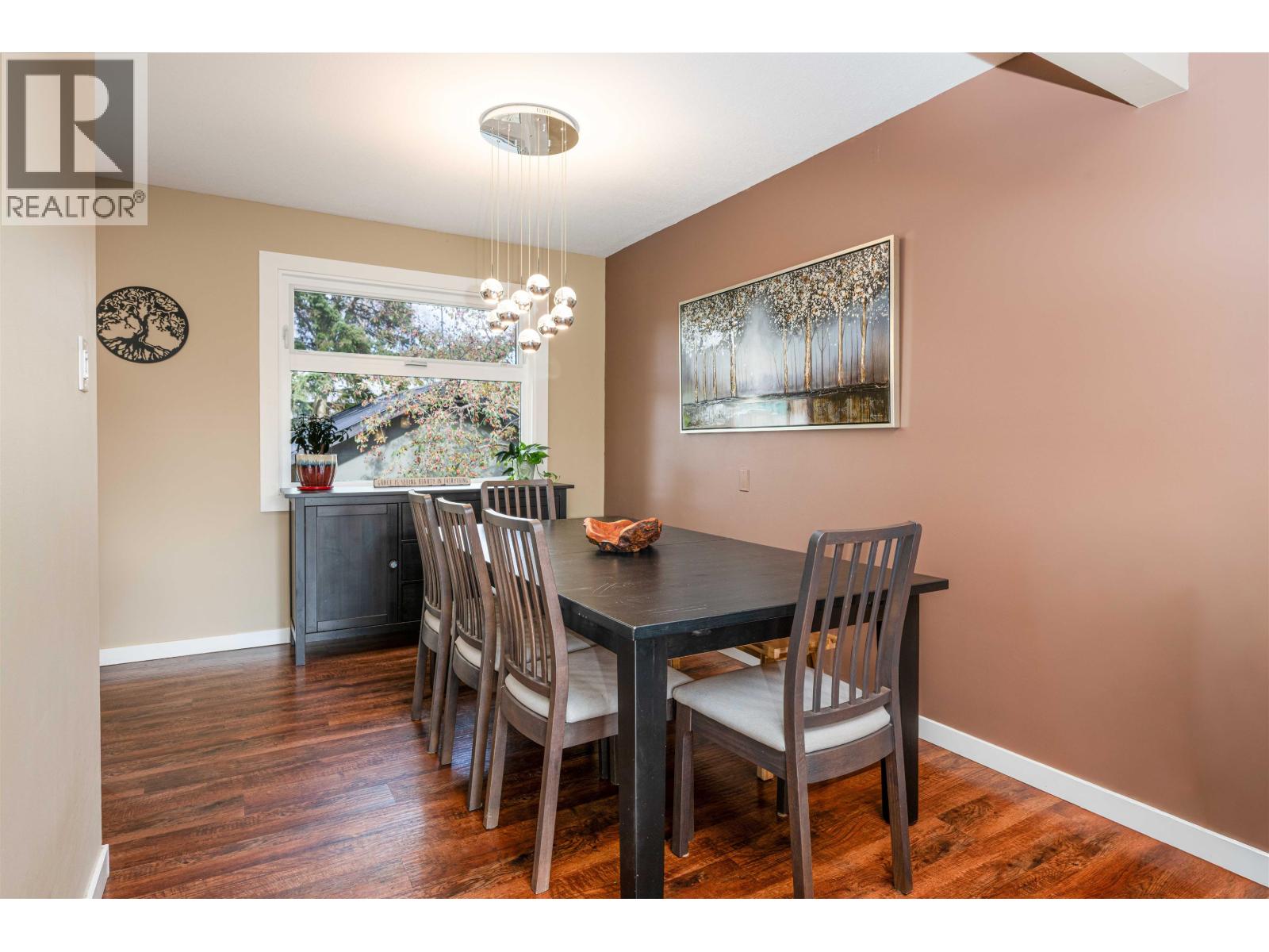 140 MCKINLEY CRESCENT - 12