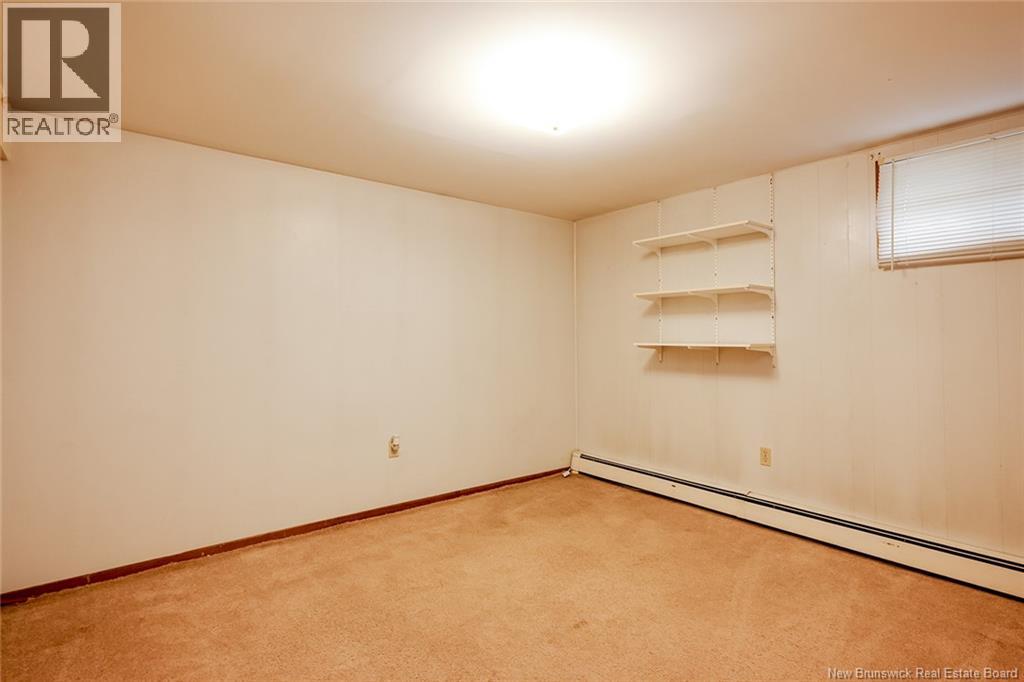 118 Myles Avenue - 40