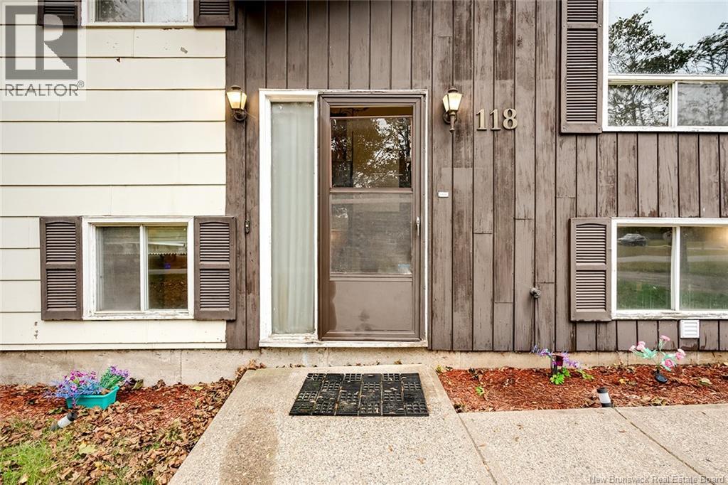 118 Myles Avenue - 13
