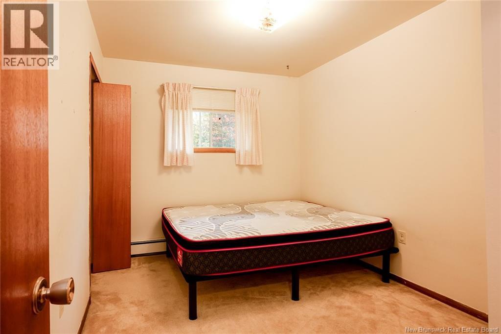 118 Myles Avenue - 30