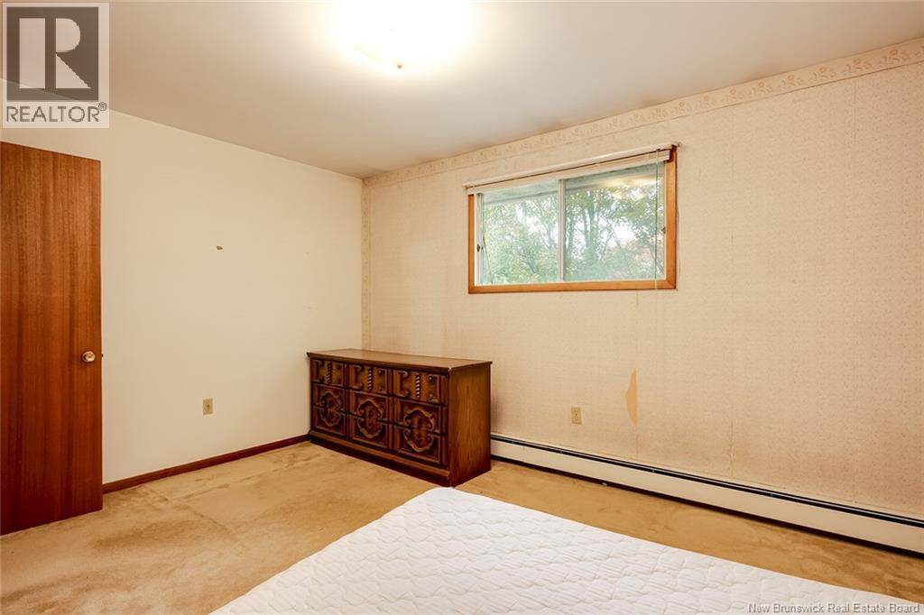 118 Myles Avenue - 33
