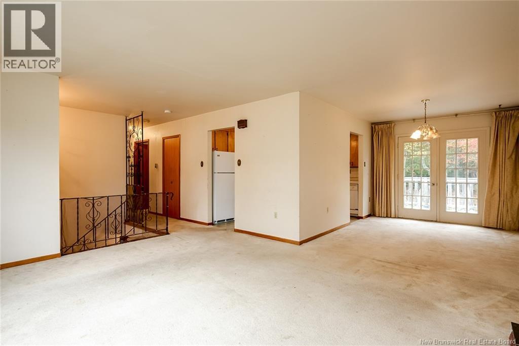 118 Myles Avenue - 18