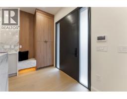 1 2256 E Pender Street, Vancouver, BC V5L1X4 Photo 12