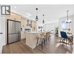 4 Heritage Lane - photo 4
