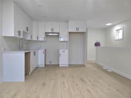 55 13 Garton Avenue, Winnipeg, MB R2R3B5 Photo 9