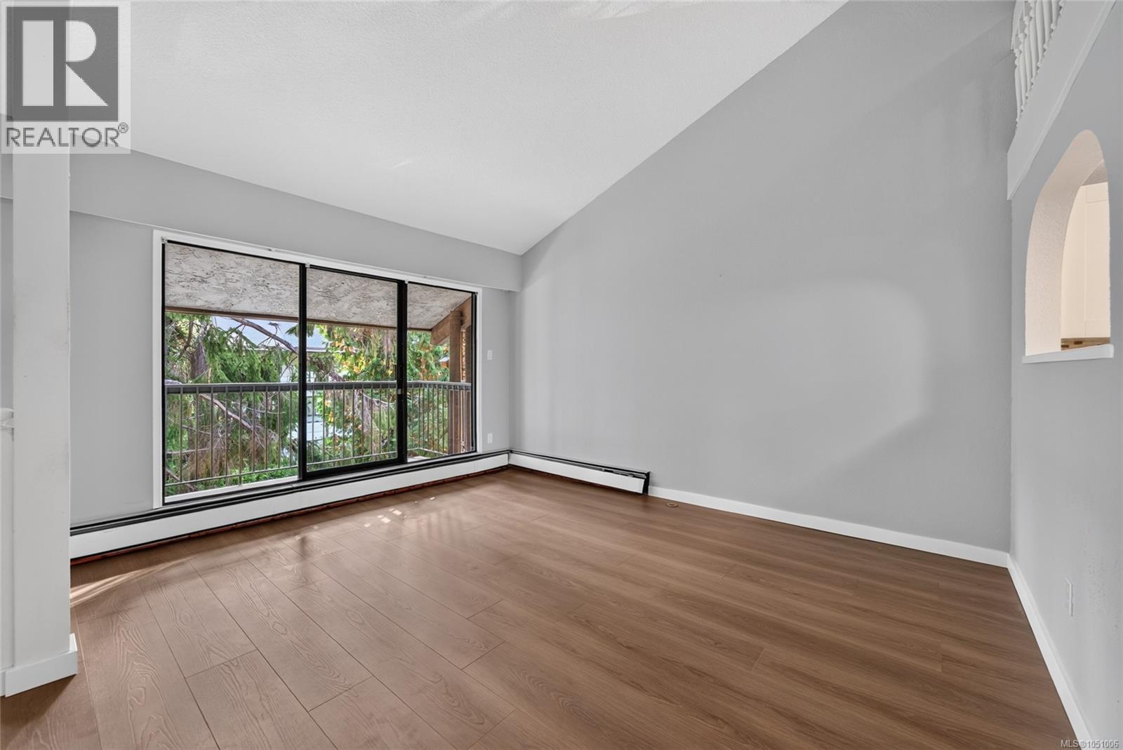 #412 1005 McKenzie Ave - 14