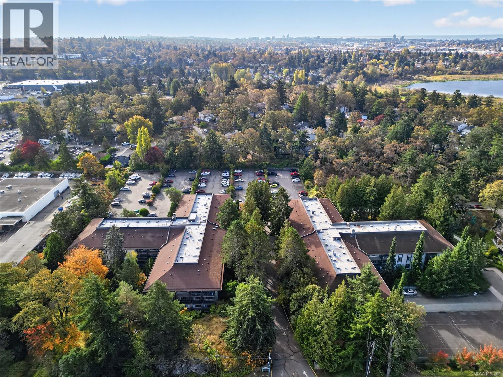#412 1005 McKenzie Ave - 31