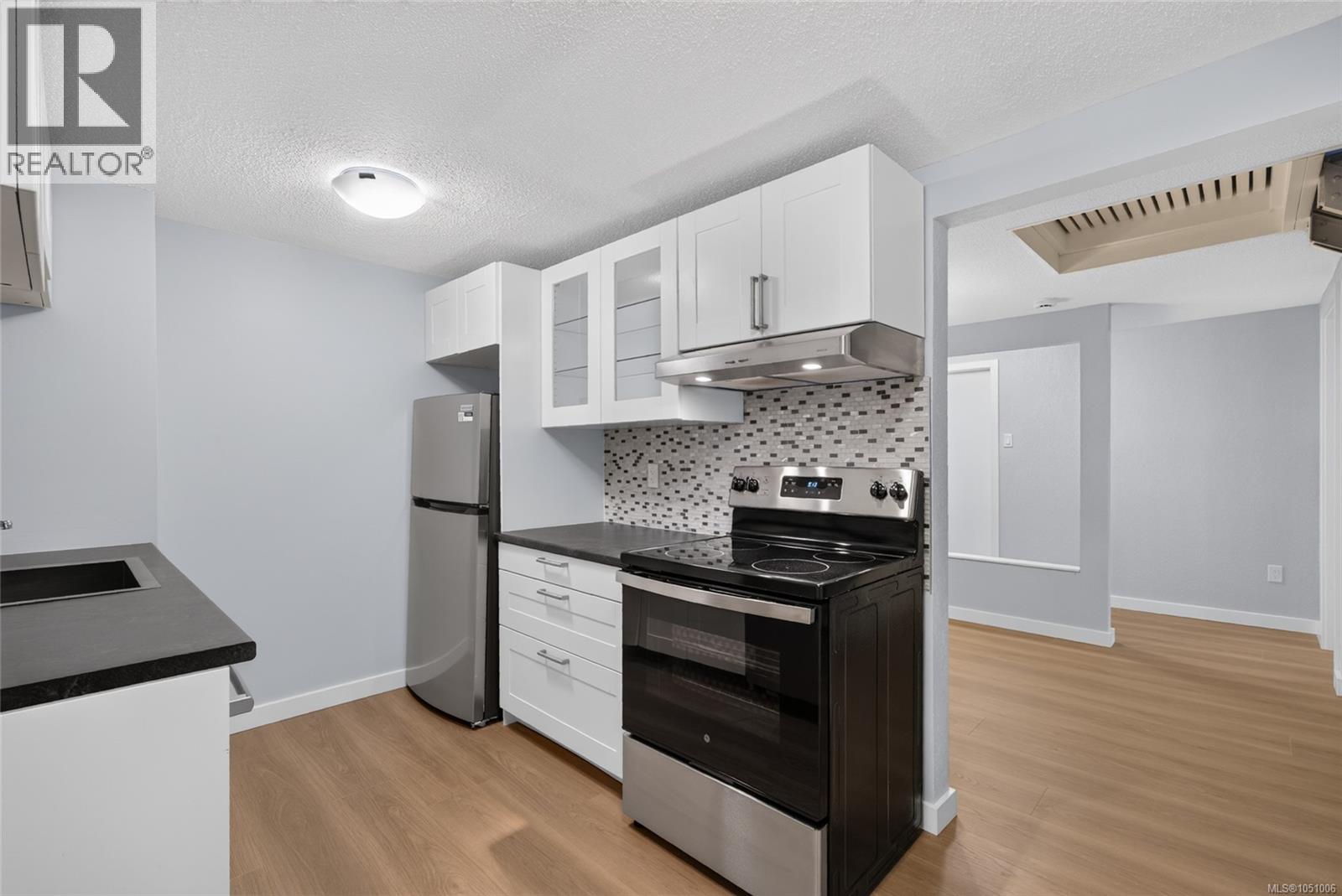#412 1005 McKenzie Ave - 6