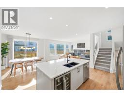 5pc Bathroom - 127 Grayling Road, Rural Rocky View County, AB T3Z0H4 Photo 8