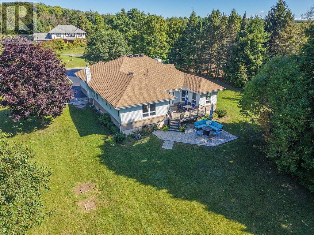 63 Mount Pleasant CT - 7