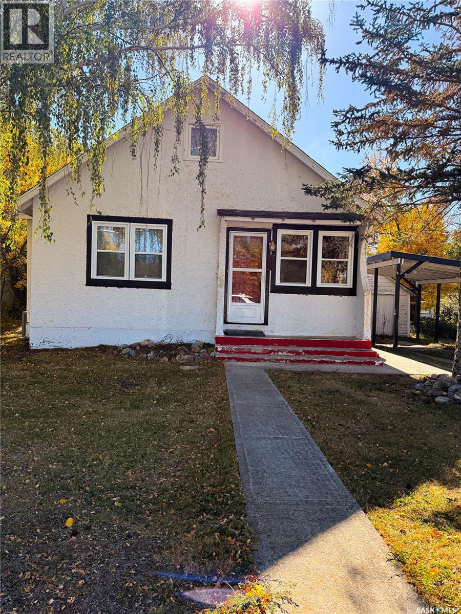 440 Redcoat DRIVE, Eastend