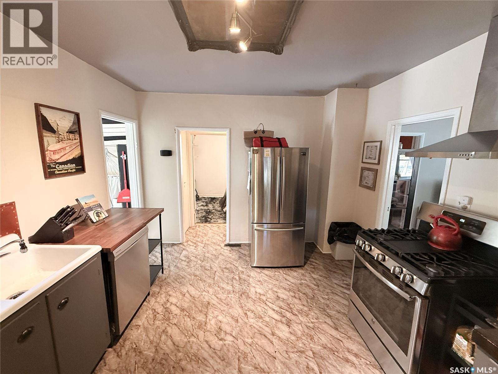 440 Redcoat DRIVE - 8