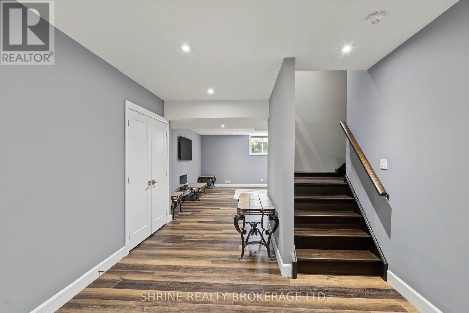 977 Longworth Road — photo 39