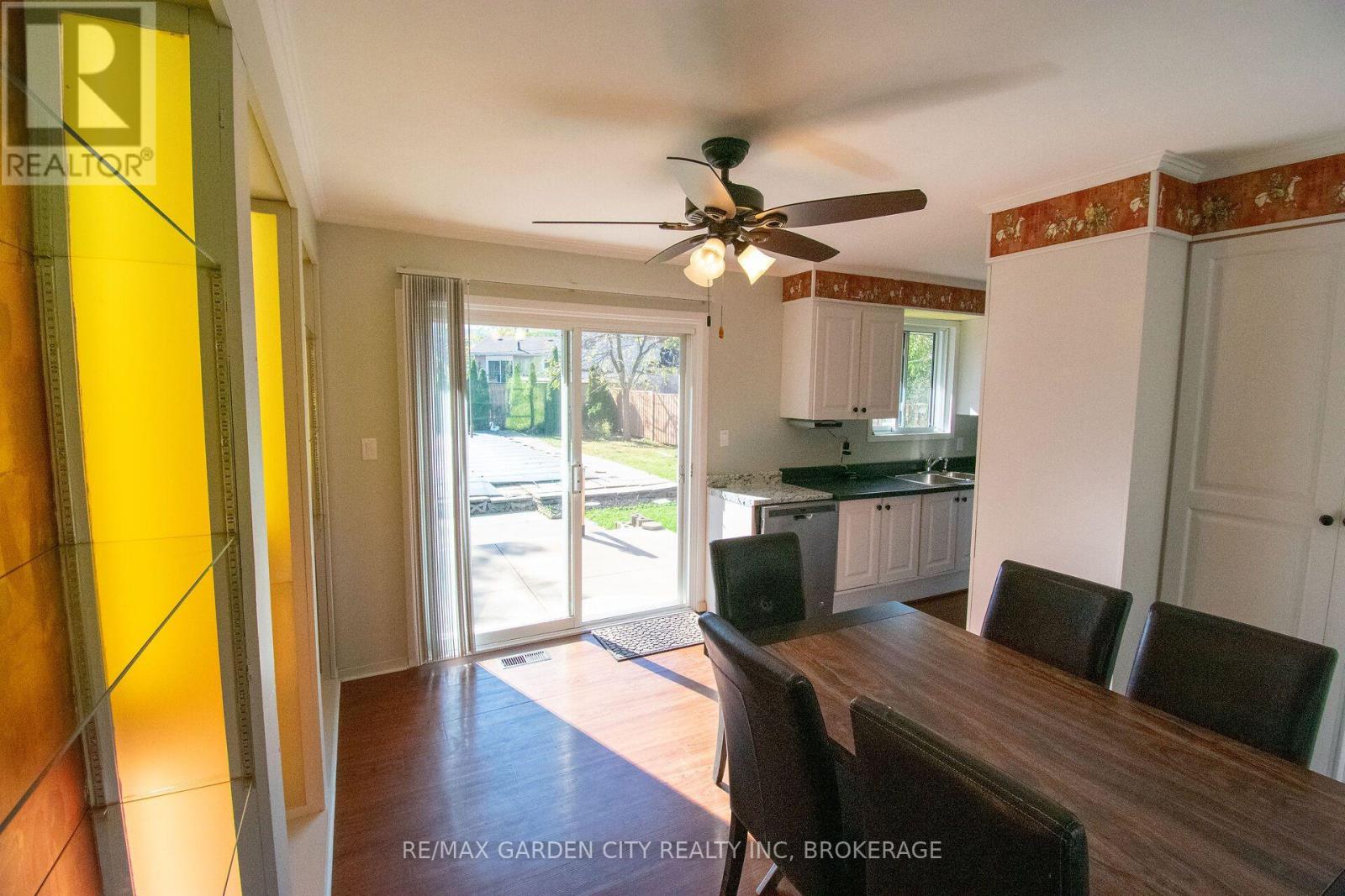 15 KAREN CRESCENT - 8