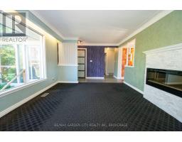 Living room - 15 Karen Crescent, Grimsby, ON L3M2E3 Photo 6