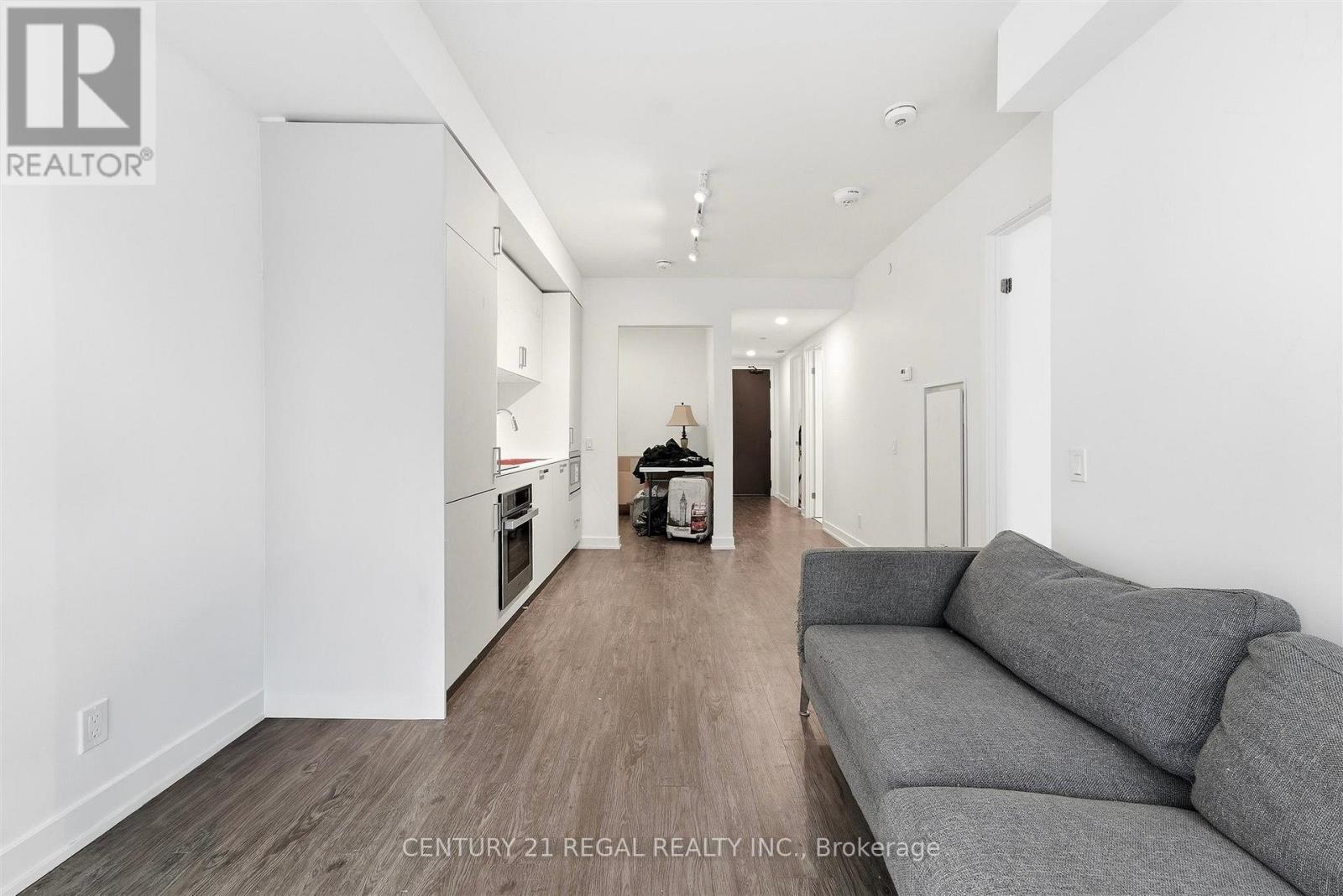 88 Queen Street East — photo 15