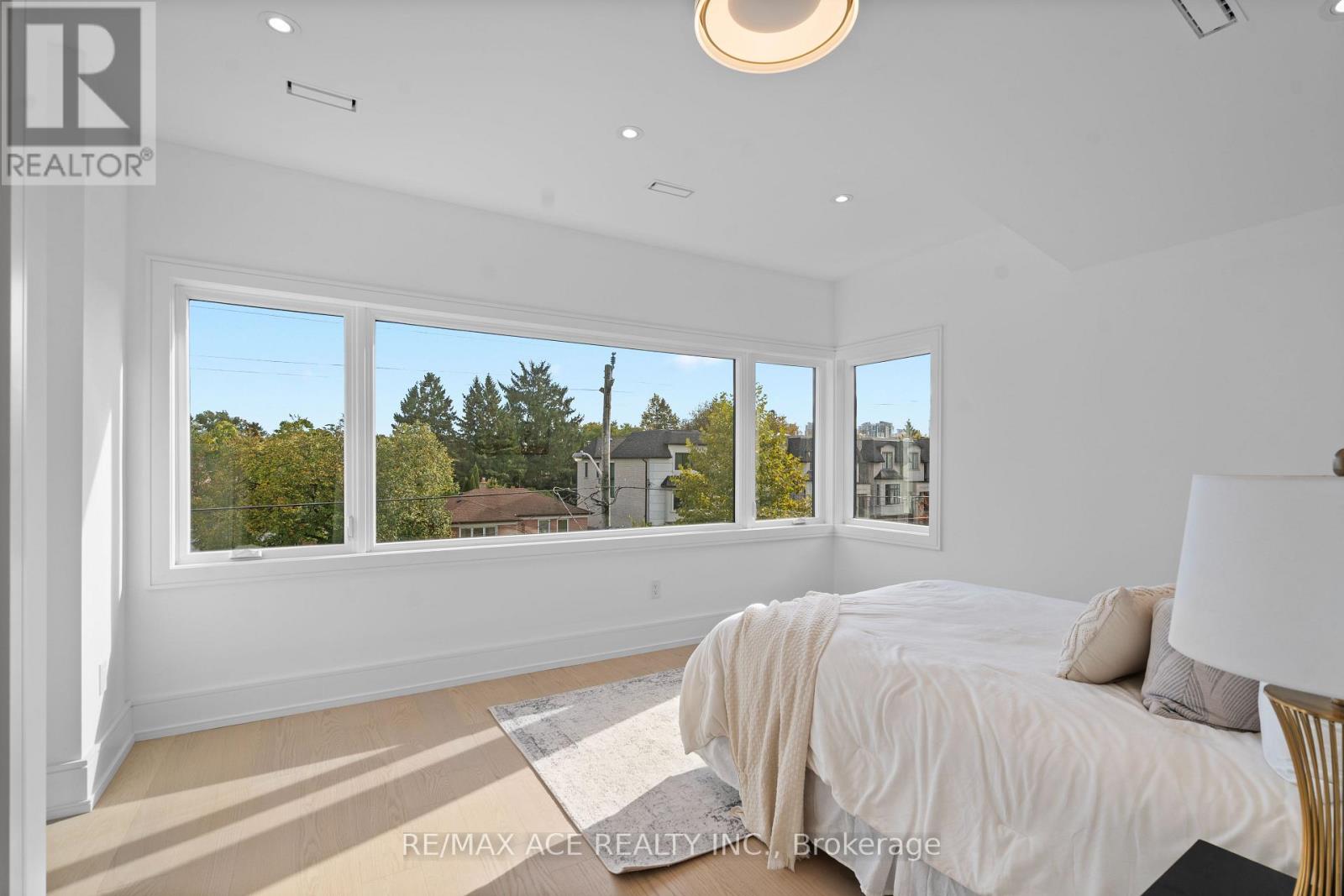 162 Church Avenue, Toronto, ON photo 35