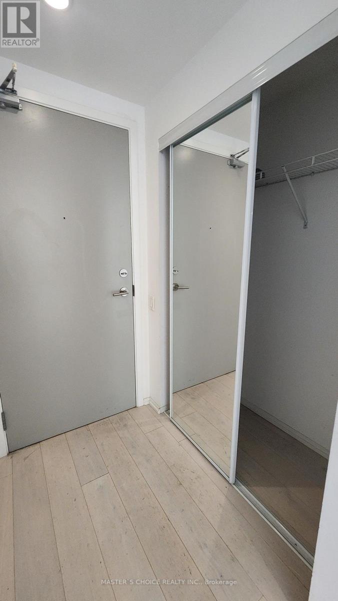#2805 68 SHUTER STREET - 18