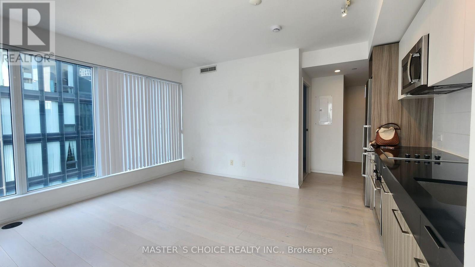 #2805 68 SHUTER STREET - 7