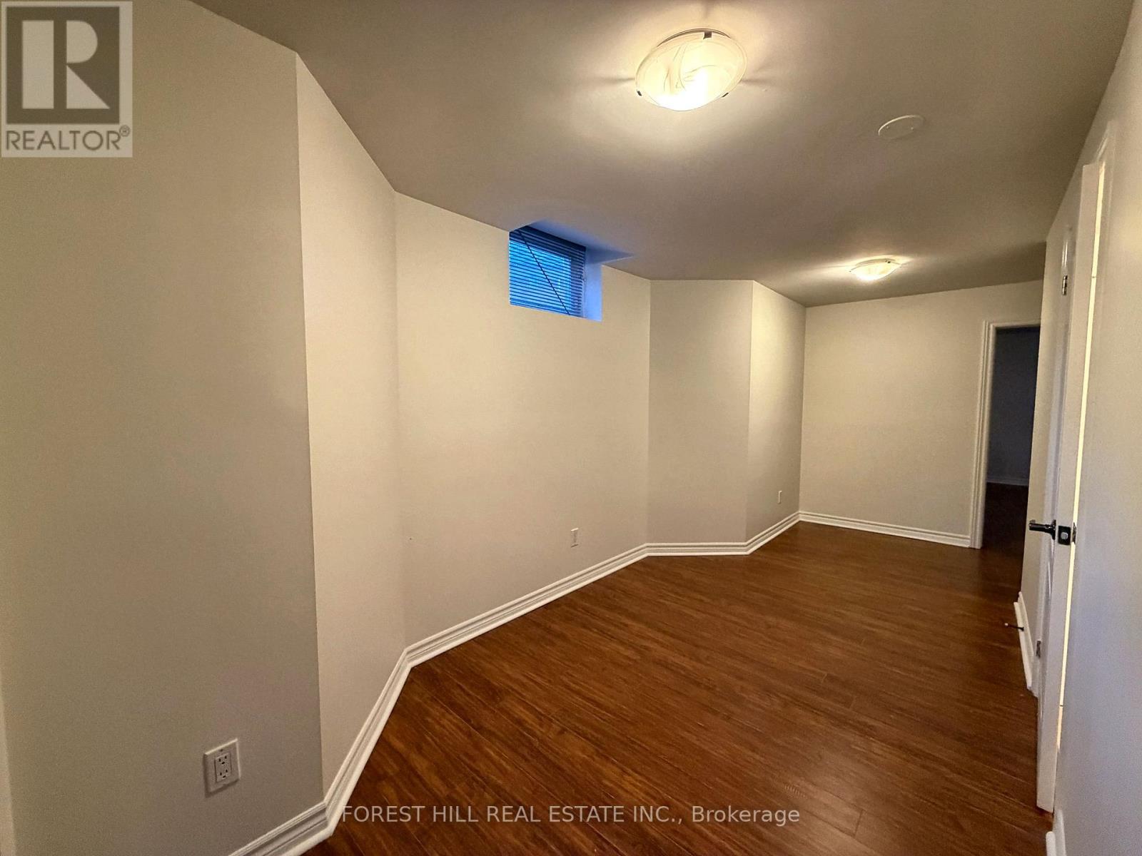24 Green Ash Crescent — photo 8