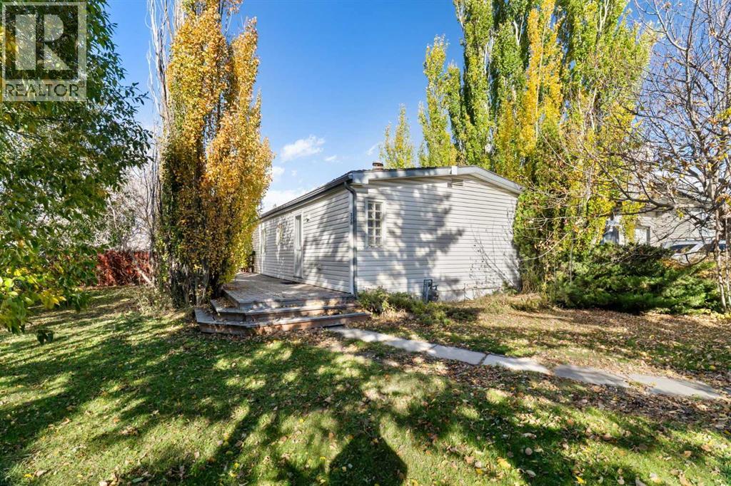 Photo of 320 Railway Avenue NW, Langdon
