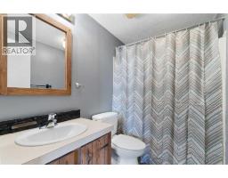 320 Railway Avenue Nw, Langdon, AB T0J1X2 Photo 21