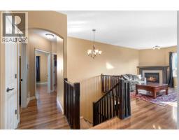 Living room - 29 Lakeland Road, Sylvan Lake, AB T4S0A3 Photo 13