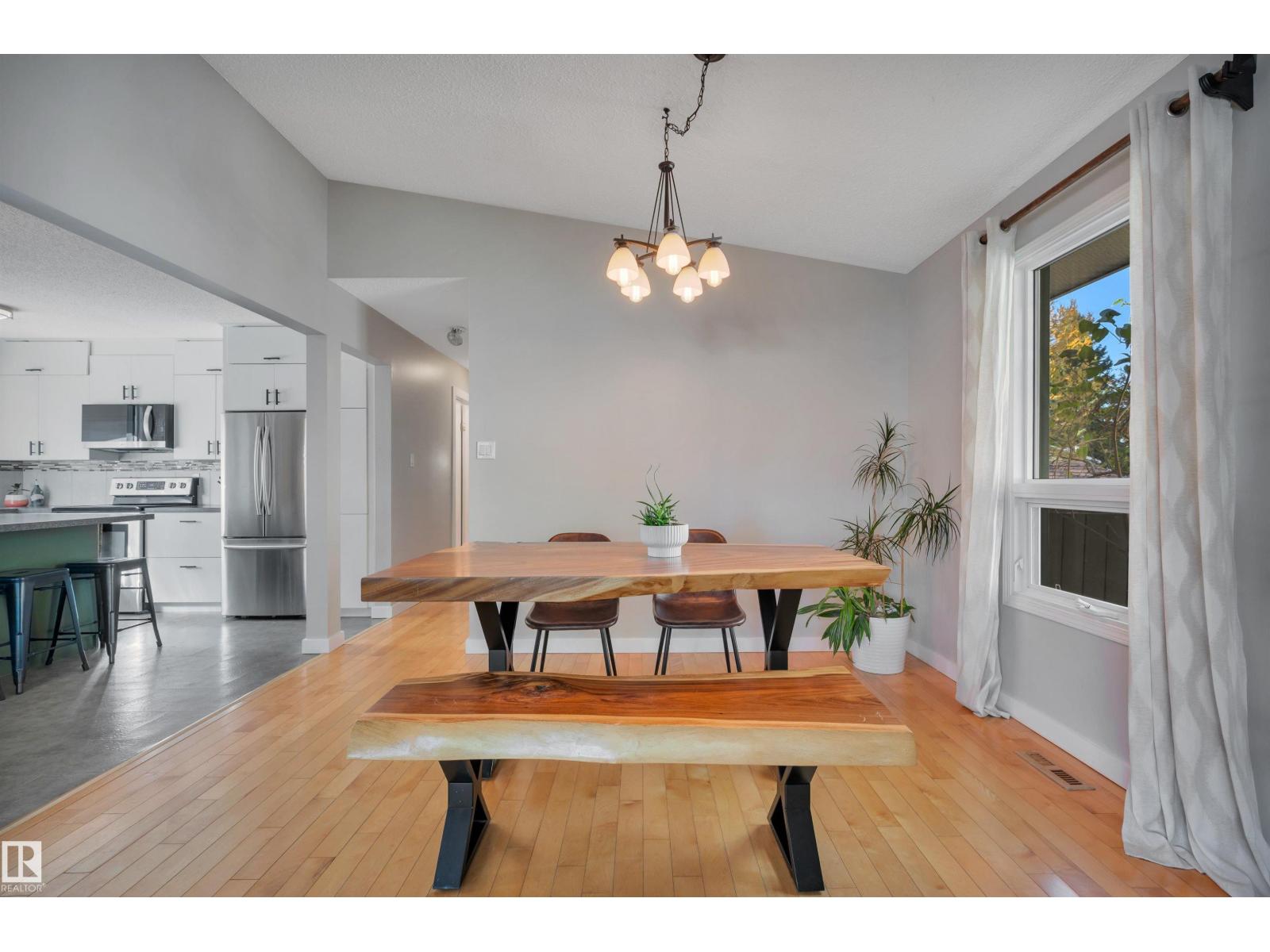 132 Garland Crescent, photo 11
