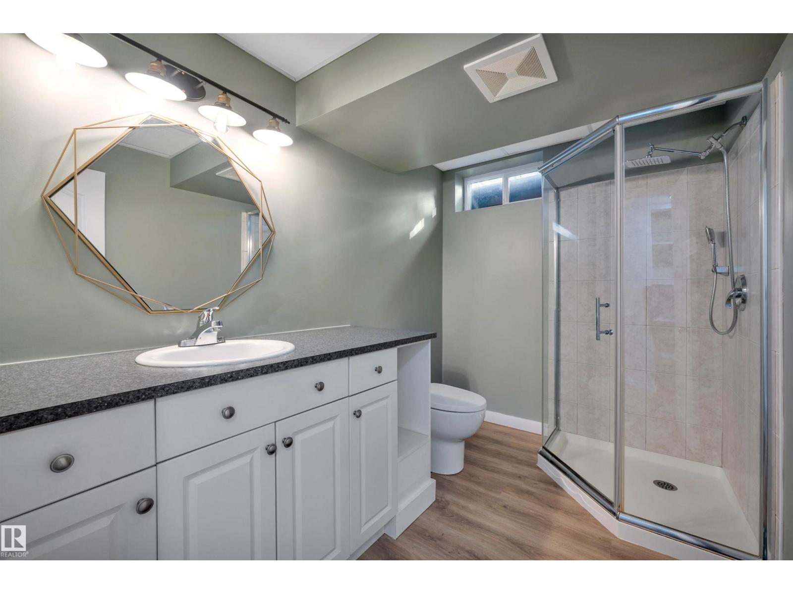 132 Garland Crescent, photo 38