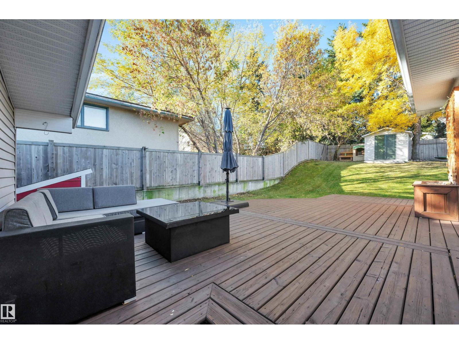 132 Garland Crescent, photo 44