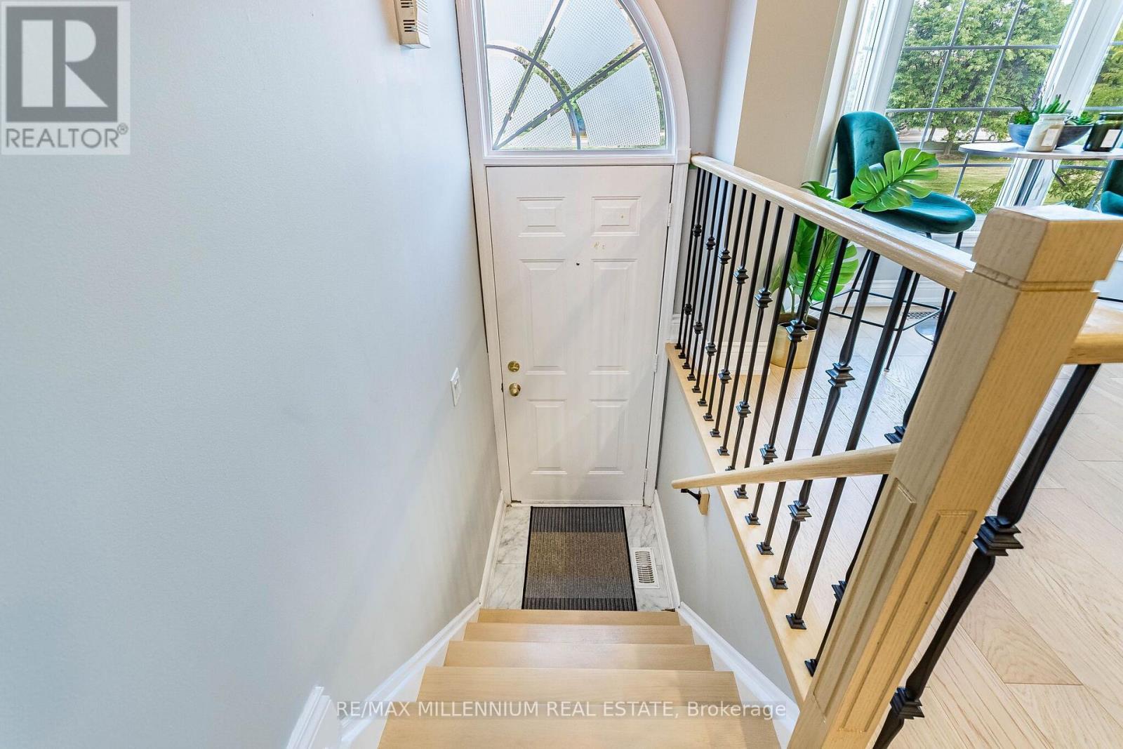 #4 3480 UPPER MIDDLE ROAD - 12