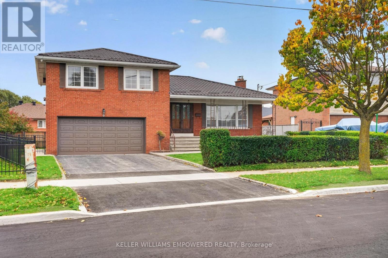 MAIN - 6 ARCHWAY CRESCENT, Toronto (Humbermede) — photo 2
