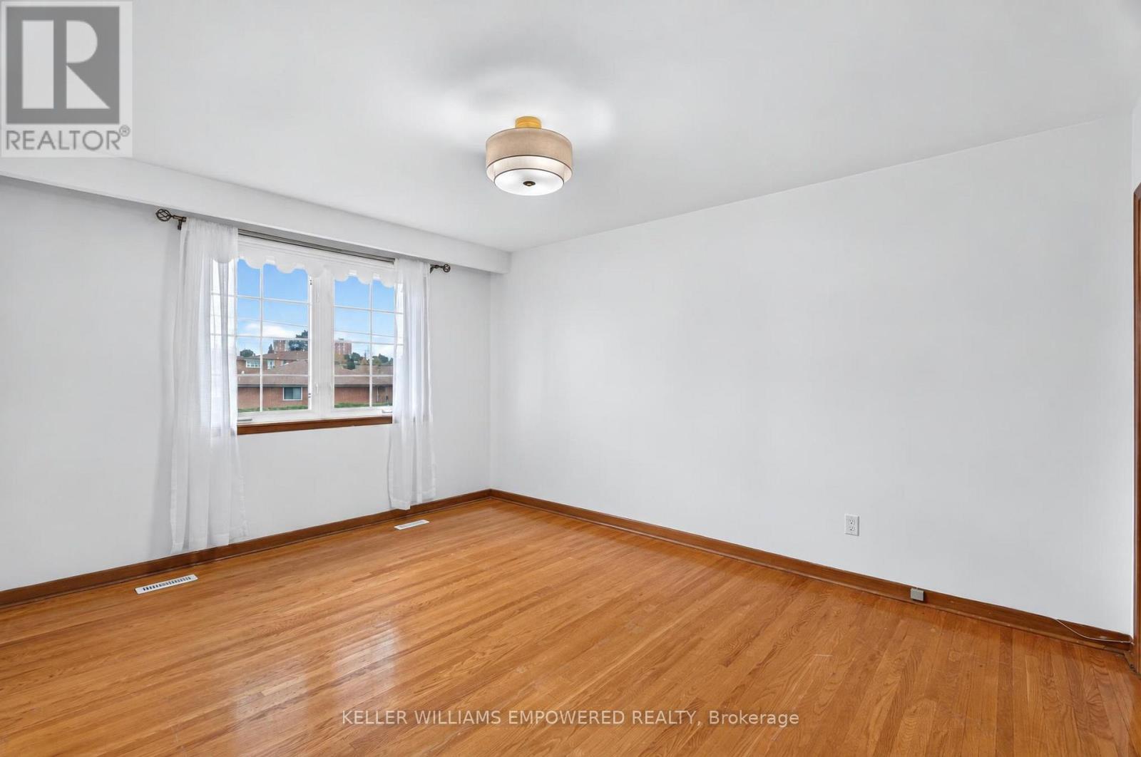 6 Archway Crescent — photo 23