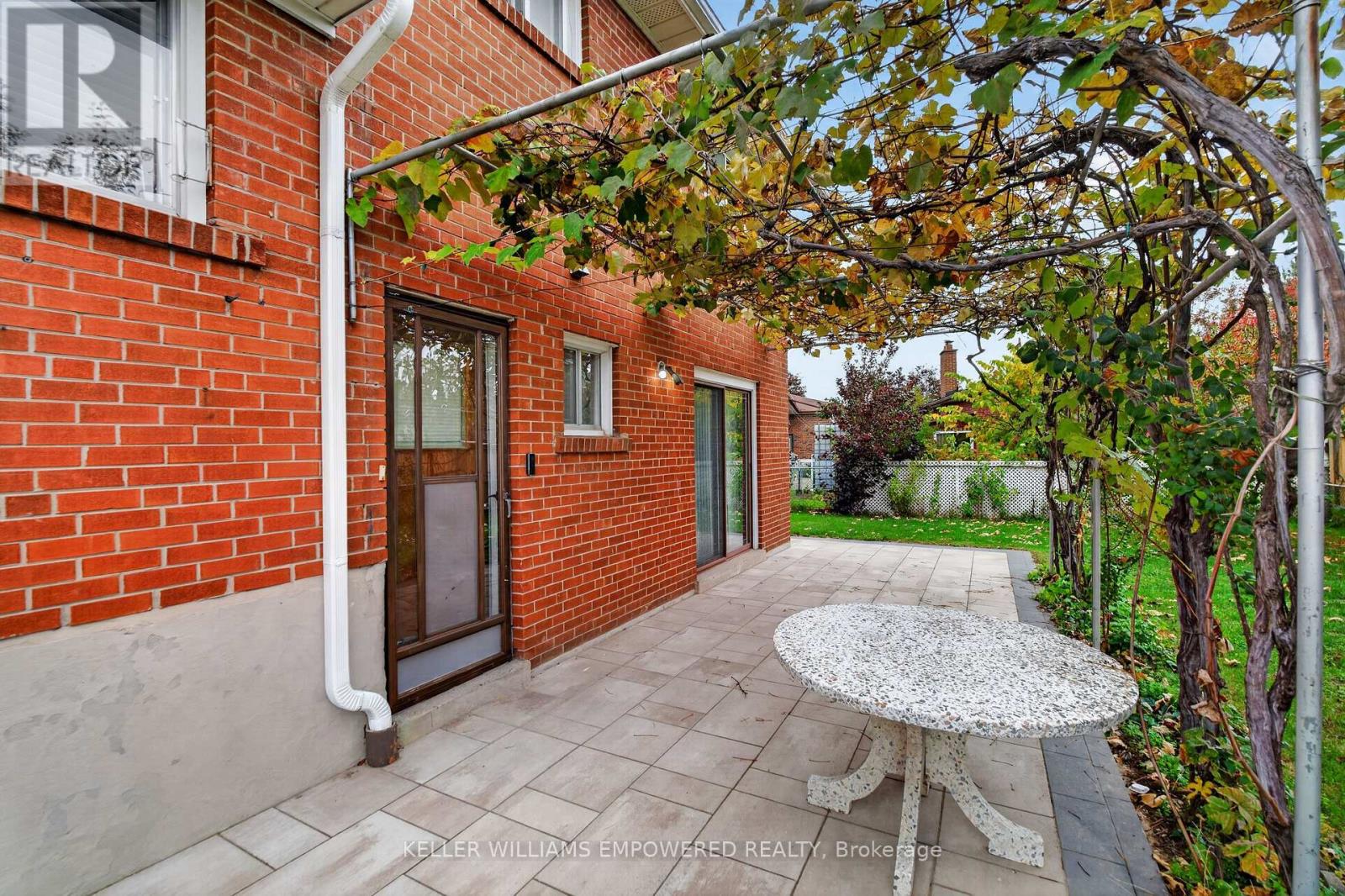6 Archway Crescent — photo 32