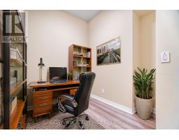 109 - 320 City Centre Drive, Mississauga, ON L5B4P8 Photo 17