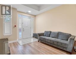 109 - 320 City Centre Drive, Mississauga, ON L5B4P8 Photo 8