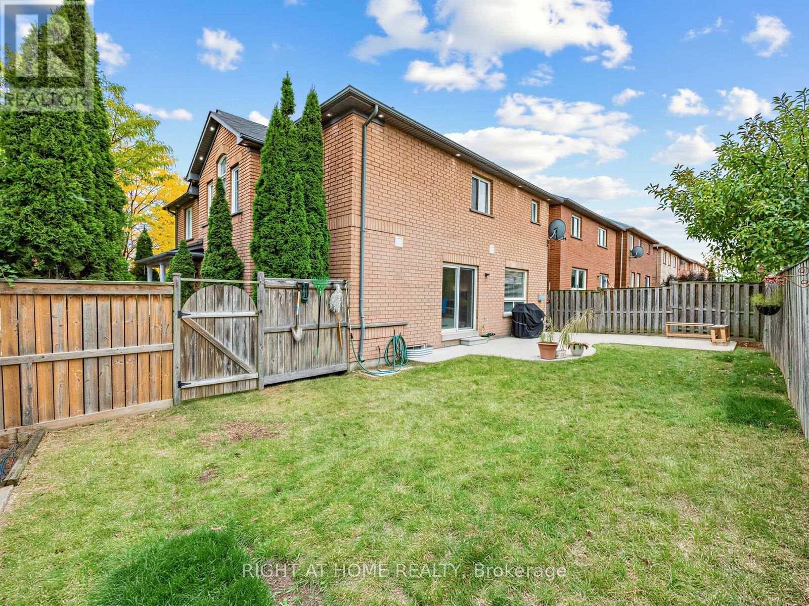 106 Worthington Avenue, Brampton, ON photo 28